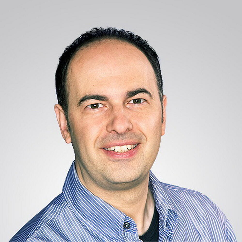 Axel Bach