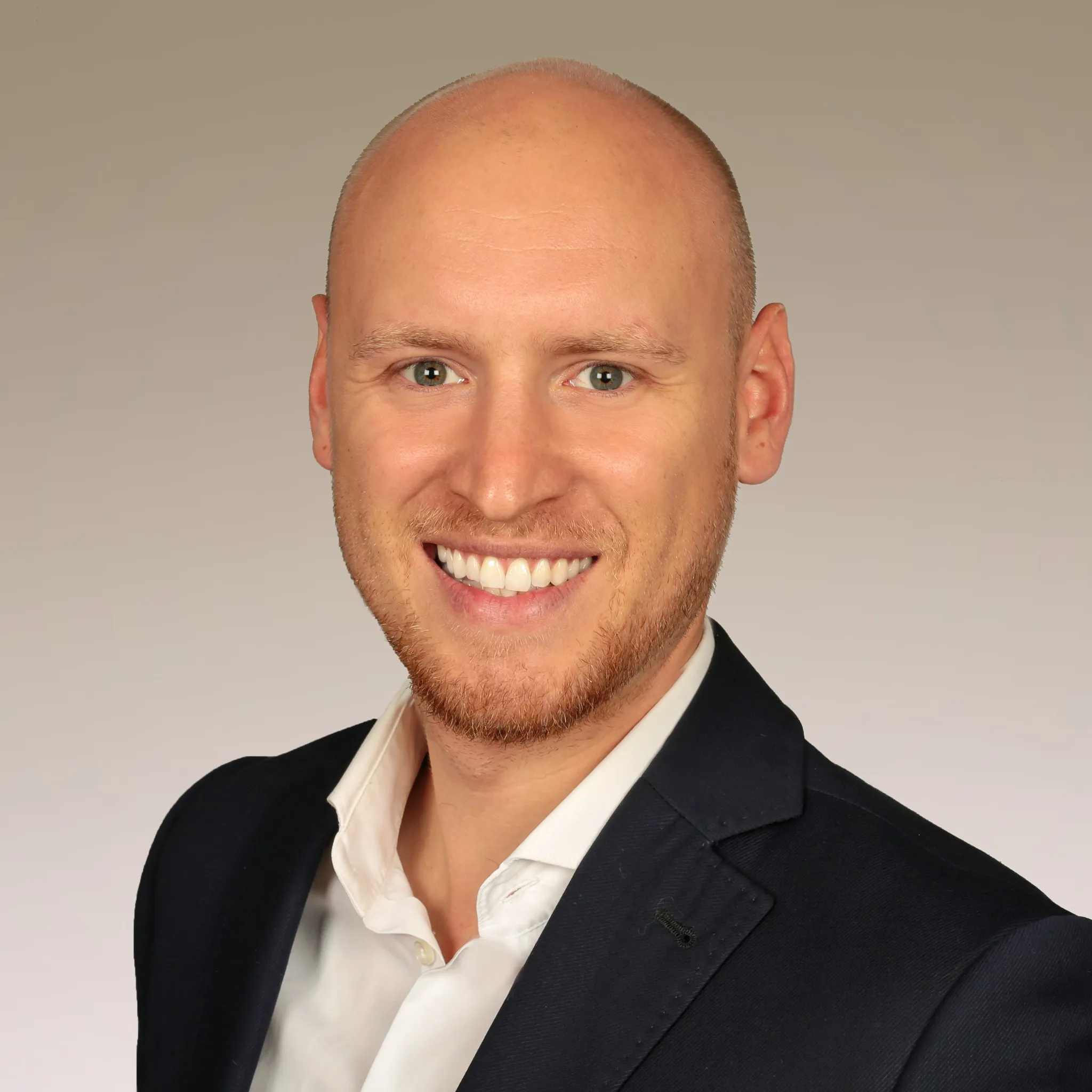 Porträt von Philipp Schneider
